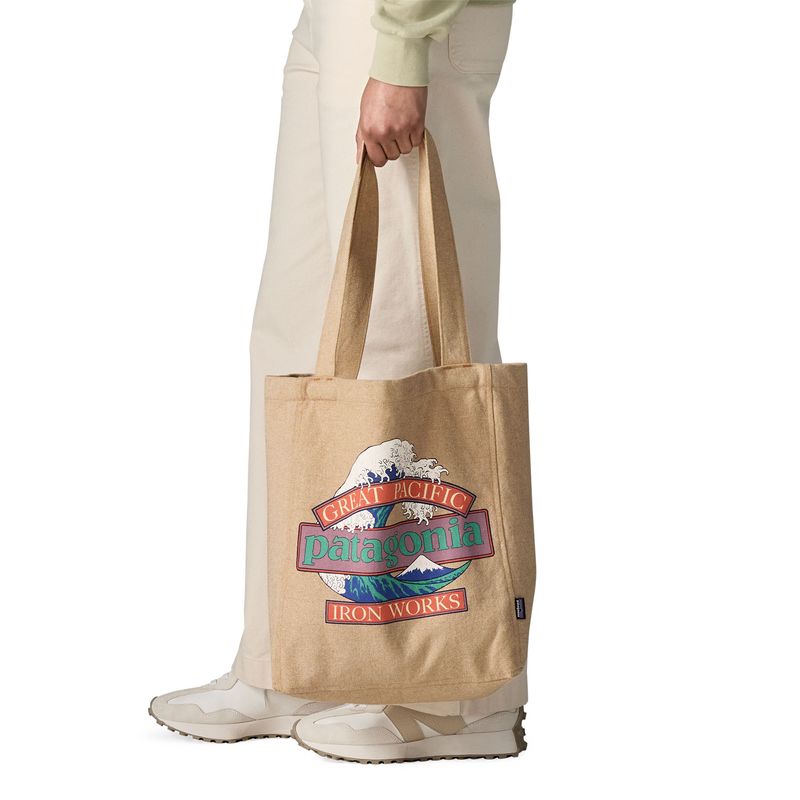 Patagonia Recycled Market Tote Great Waves: classic tan