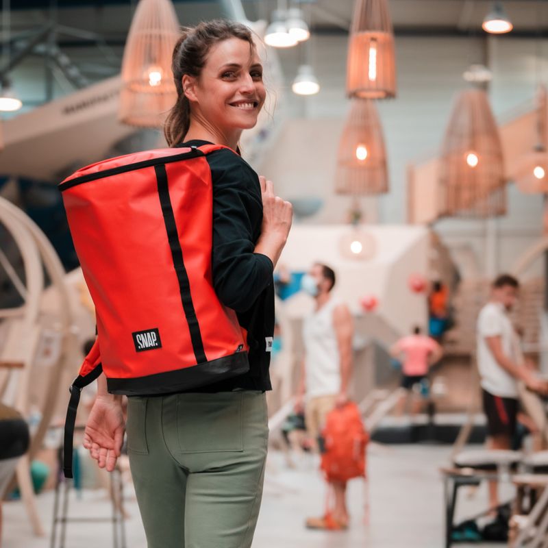 Snap Backpack 18L grenadine & black