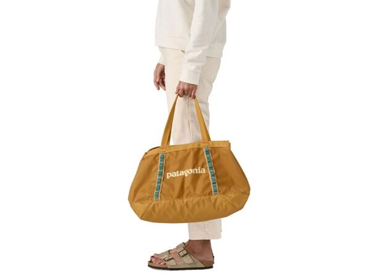 Patagonia Black Hole Tote 25L pufferfish gold OS 